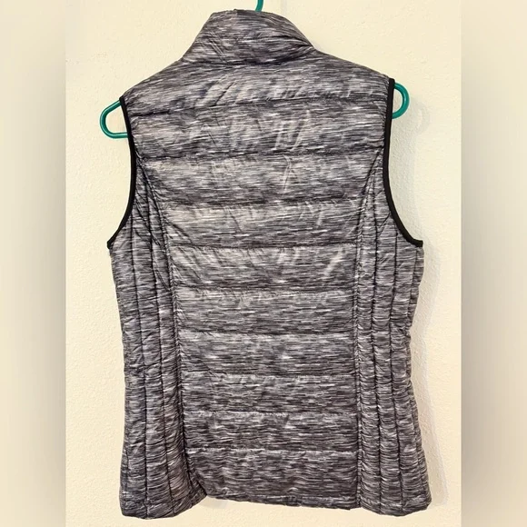 32 Degrees Gray Speckled Puffer Vest (Women’s M) - Picture 4 of 6